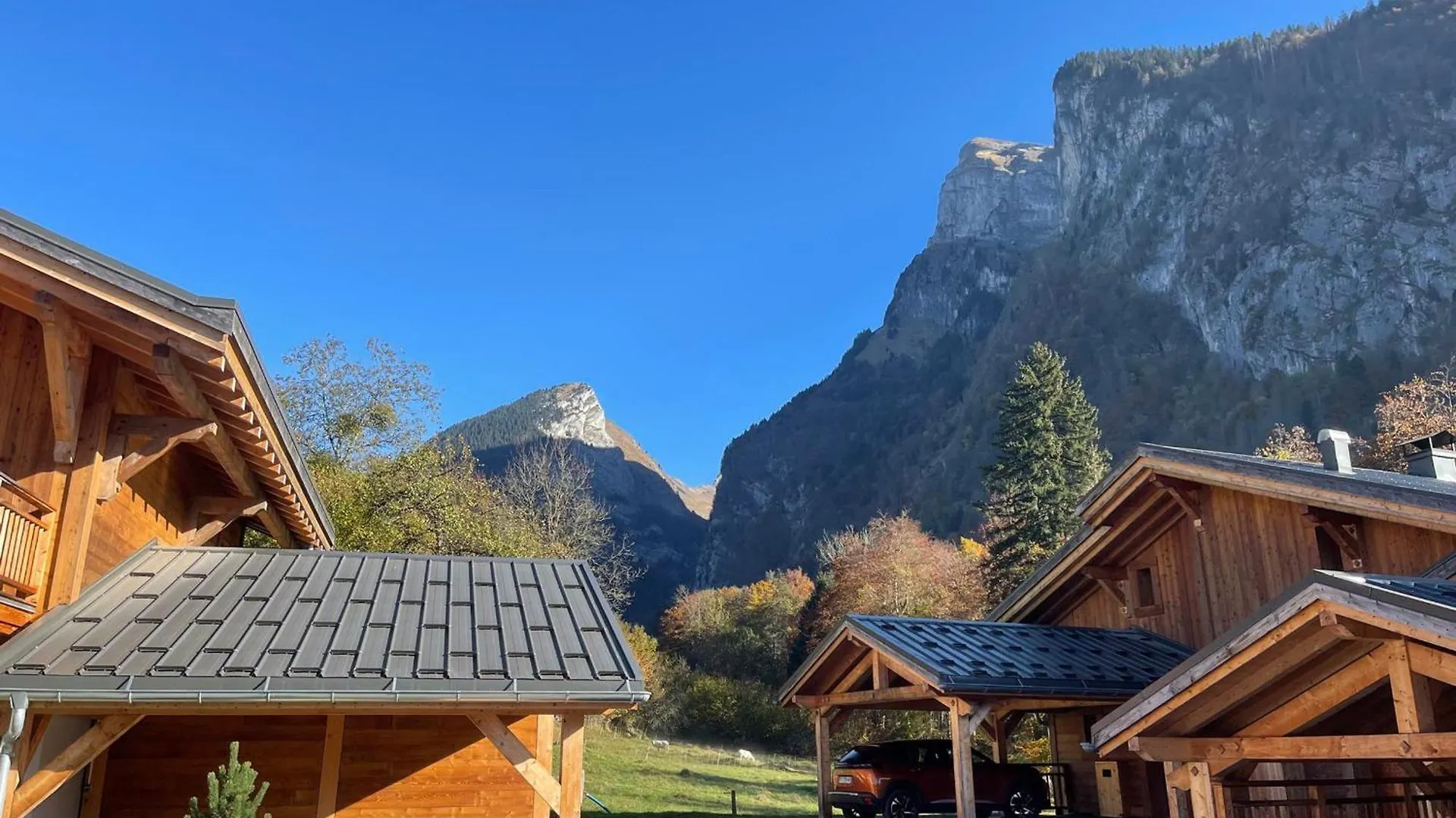 Charmant T3 Neuf, Skibus Gratuit, Terrasse, 2 Places Privees, Wifi - Samoens - Fr-1-624-122 Apartment 0*,  France